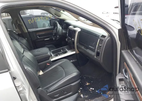 2018 Ram 1500 Laramie 4X4 5'7 Box from USA, damaged, VIN 1C6RR7NT6JS131150